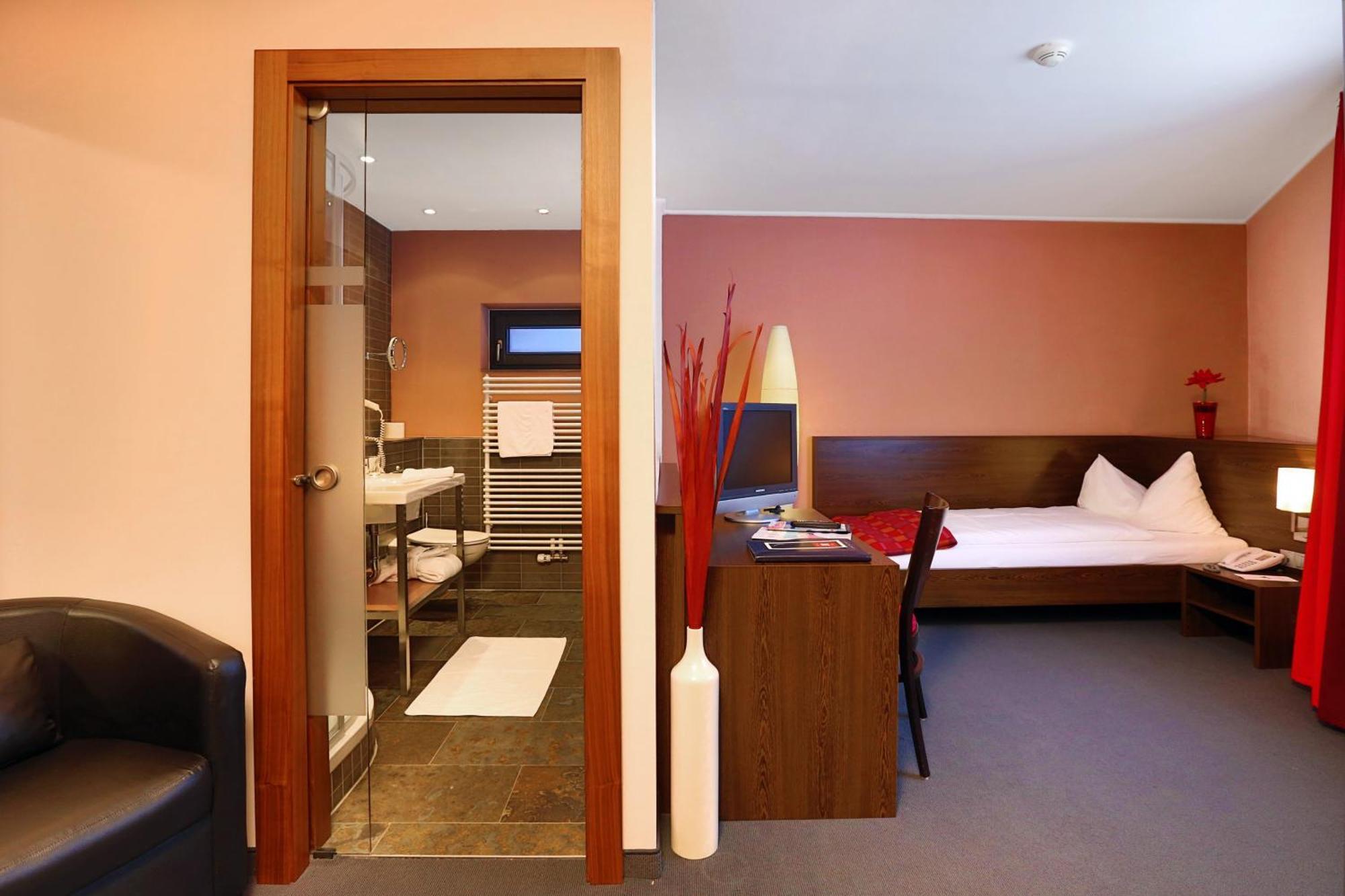 Josl Mountain Lounging Hotel - Adults Only! 奥伯古格尔 外观 照片